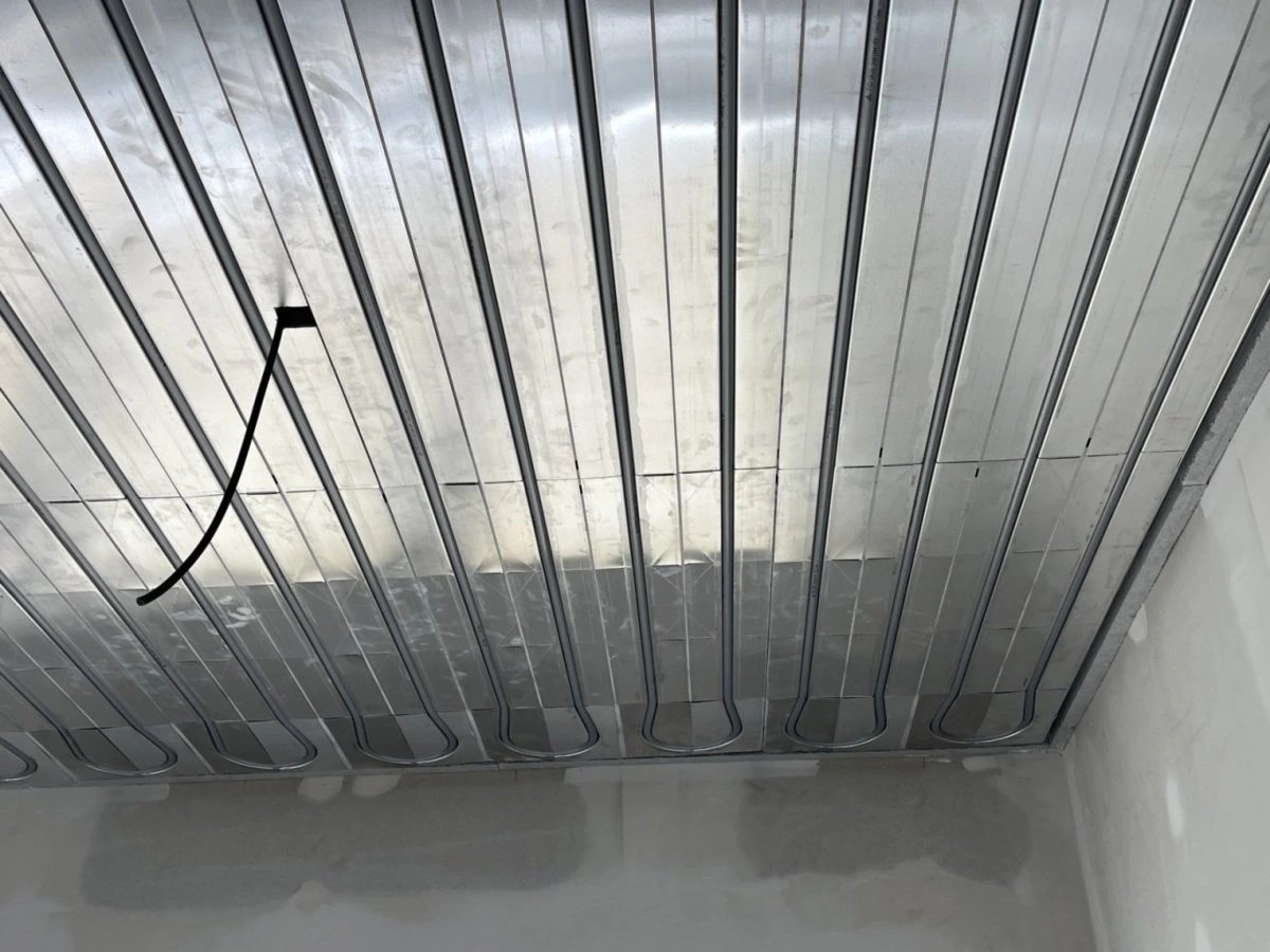 1760352950_63_2939_img1_b.jpg (195 KB)