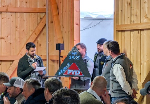 3350_img1_b.jpg (93 KB)