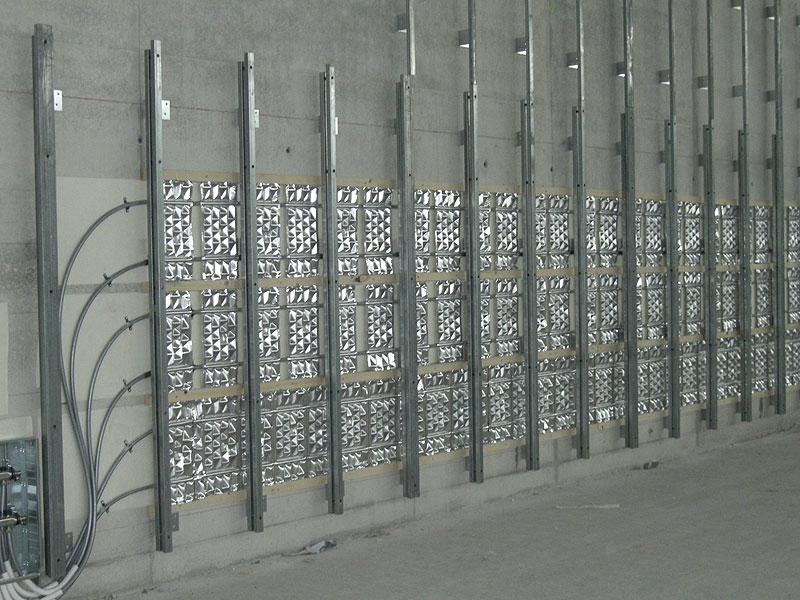 1849_img1_b.jpg (133 KB)